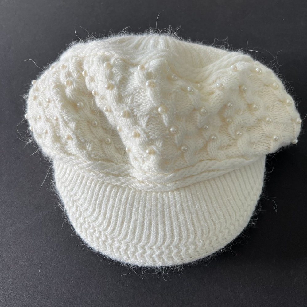 DAHLIA Women's OSFM Angora Blend Knitted Visor Hat NWT